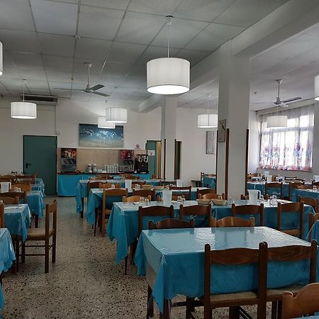 Villaggio Accademia Чезенатико Екстериор снимка