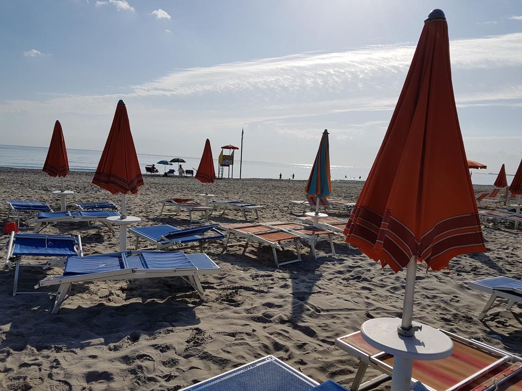 Villaggio Accademia Чезенатико Екстериор снимка