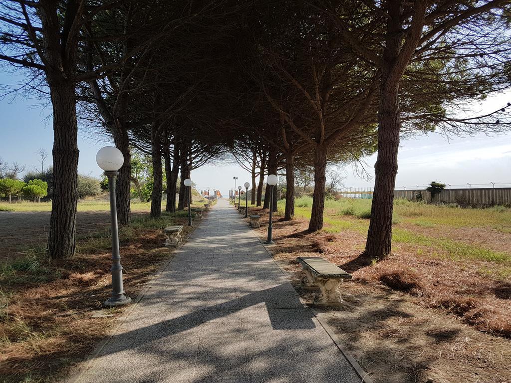 Villaggio Accademia Чезенатико Екстериор снимка