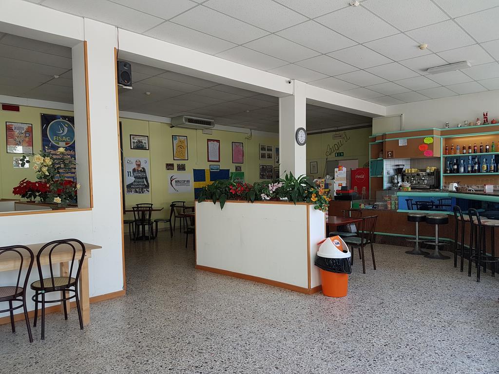Villaggio Accademia Чезенатико Екстериор снимка